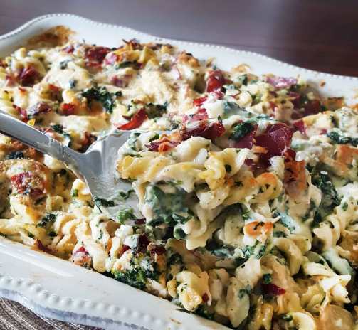Dried-Beef-Chicken-Alfredo-with-Spinach_web